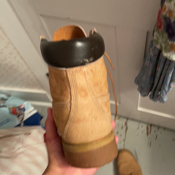 Selling used size thirteen Timberlands - Picture 7 of 8
